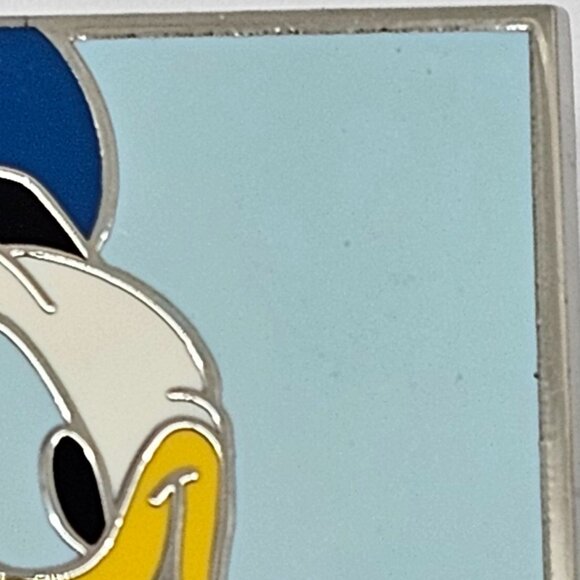 DISNEY Pin Trading ~Character Deluxe Starter Set ~ Donald Duck ~ 2013 - Picture 3 of 11
